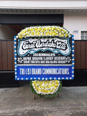 Papan Bunga Duka di Randugunting